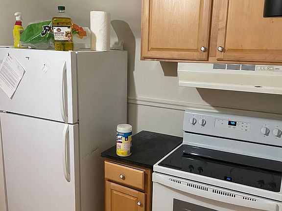 4th image of 4603 Hanover Ave #4603