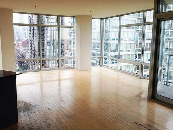 3rd image of 510 W Erie St #1201