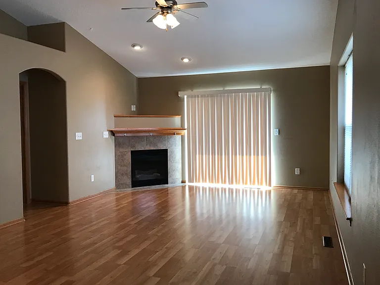 Photo of a similar property.