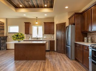 1378 Bunker Hl, Sun Prairie, WI 53590