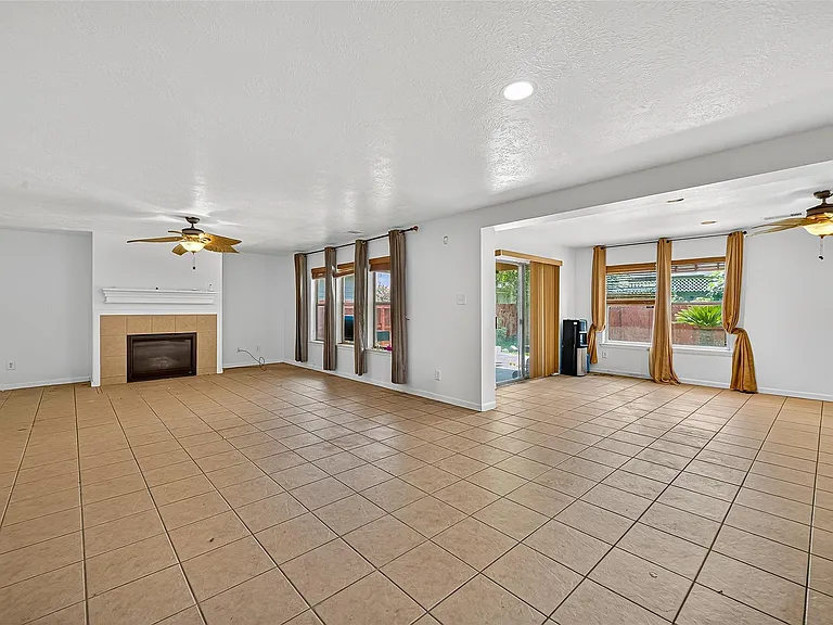 16547 Lanesborough Dr — Photo 14