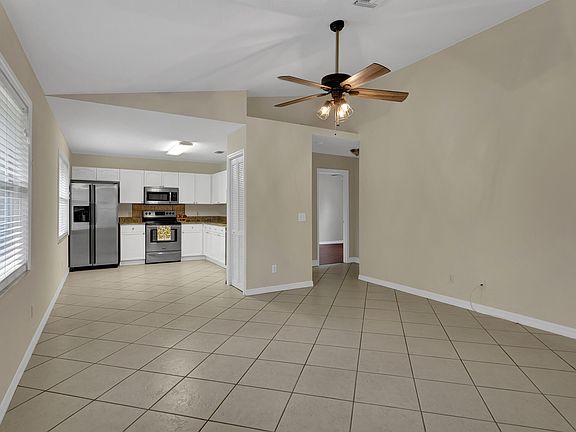 5th image of 1345 20th Av Avenue SW