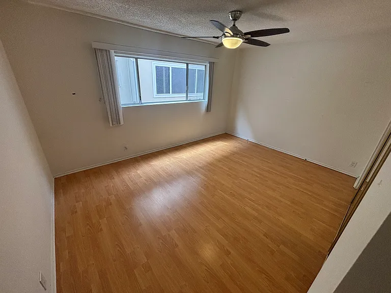 1210 N Flores St #7 — Photo 6