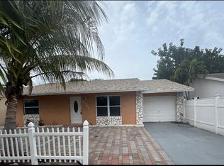 6065 Wauconda Way E, Lake Worth, FL 33463