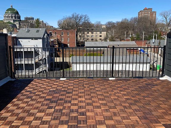 4th image of 363 N Boyle Ave