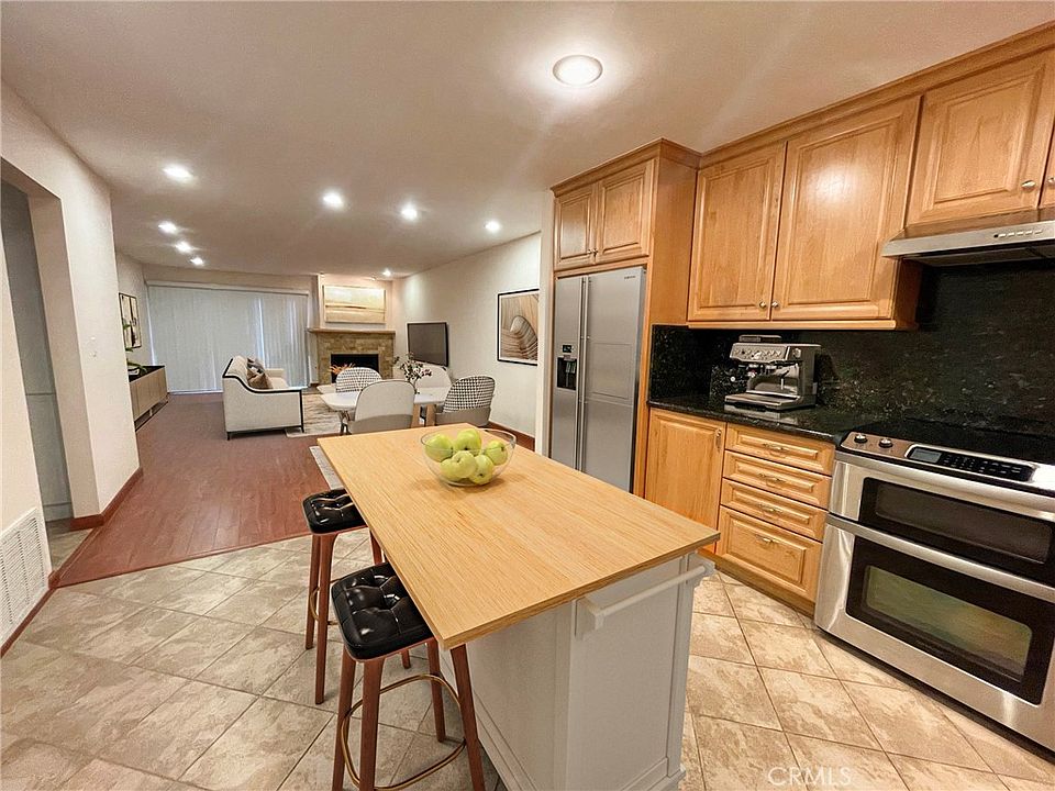 1st image of 250 W Fairview Ave APT 204