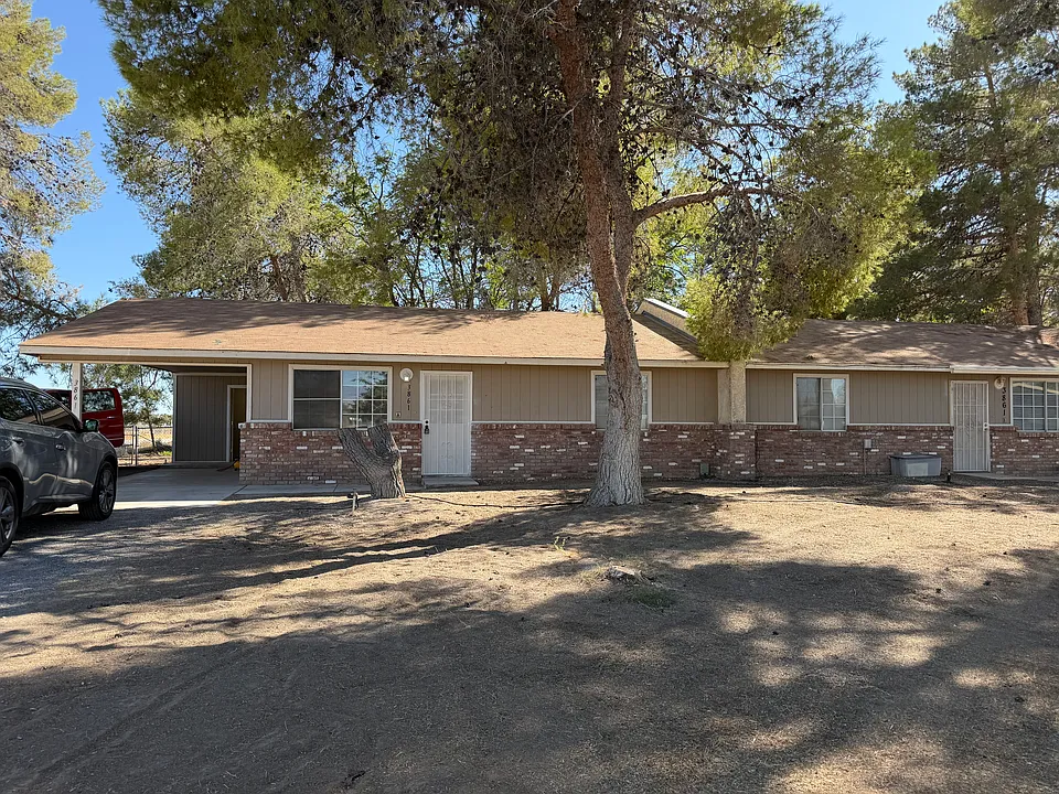 3861 Savoy Blvd