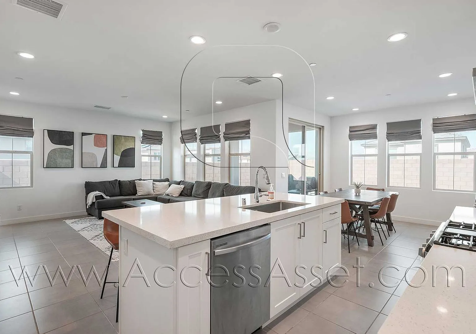 Spacious 3-Bedroom Palm Desert Home with Private Yard & 2-Car Garage — Photo 4