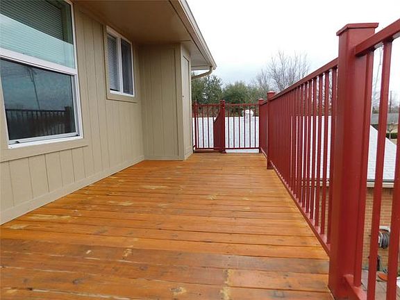 5th image of 734 Twilight Dr