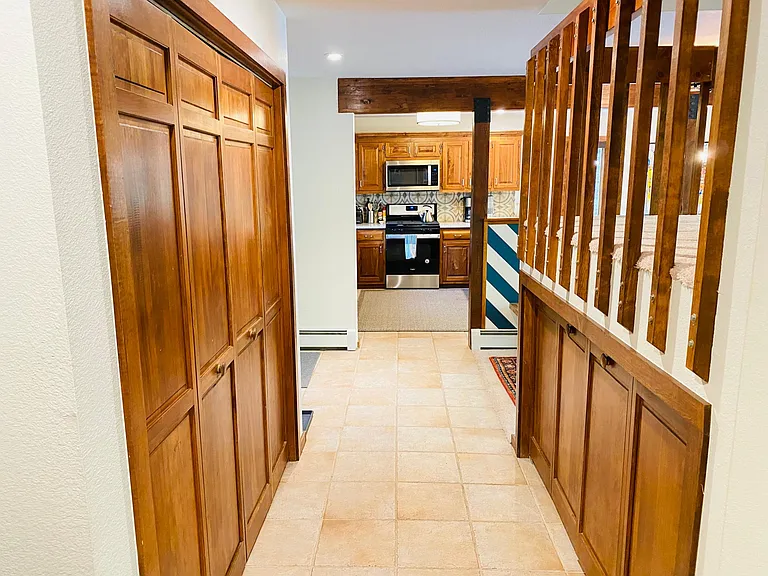 4150 Columbine Dr — Photo 37