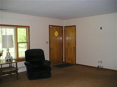 3rd image of 87 Shadybrook Dr
