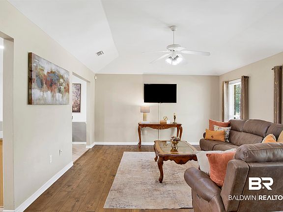 4th image of 27876 Autumn Woods Cir