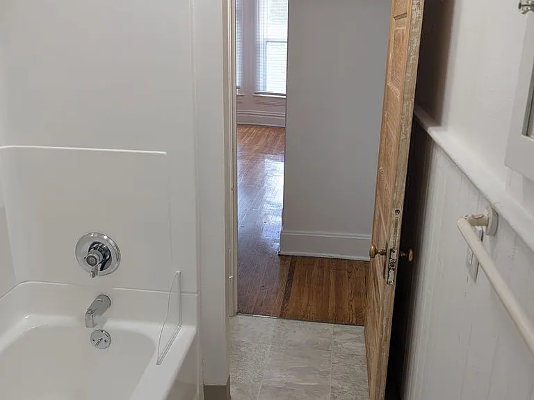 2221 West 1st Avenue — Photo 11