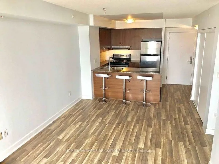 5740 Yonge St #2105 — Photo 3
