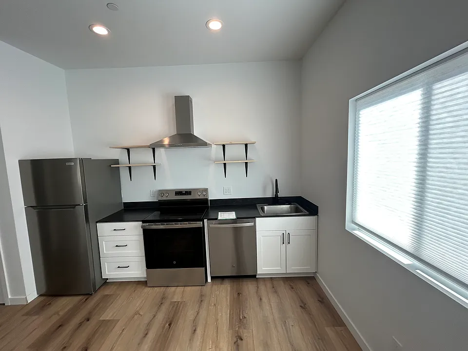 3627 Surrey Ave #2