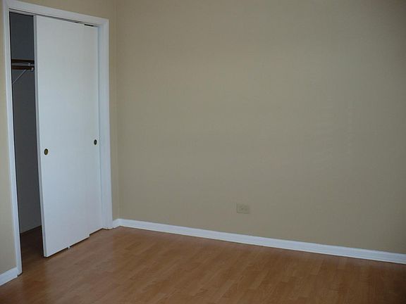 5th image of 4337 Prescott Ave APT 4B