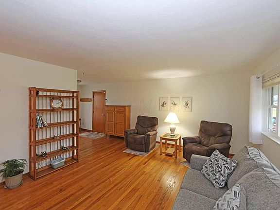 2nd image of 304 Fairmont Ave