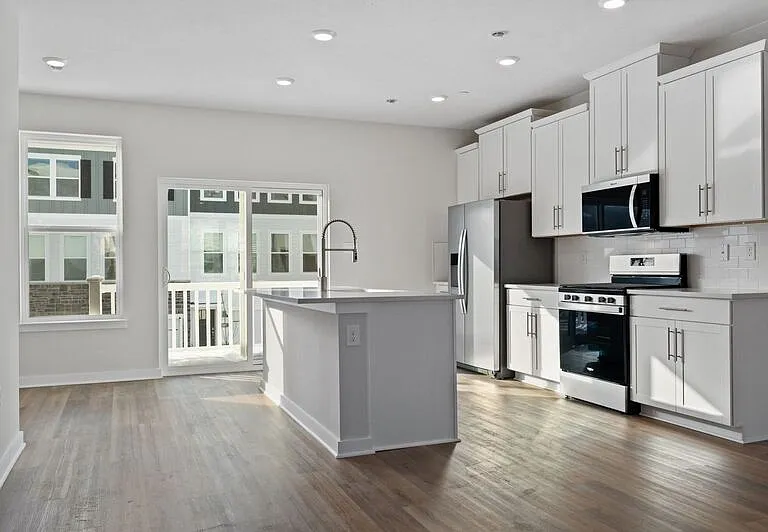 529 Cooper St #1 — Photo 6
