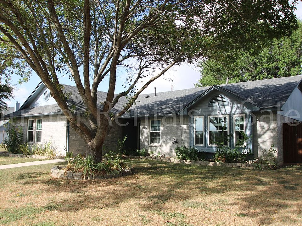 2nd image of 4817 Castlewood Dr