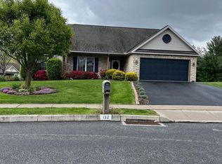 132 S Cacoosing Dr, Reading, PA 19608