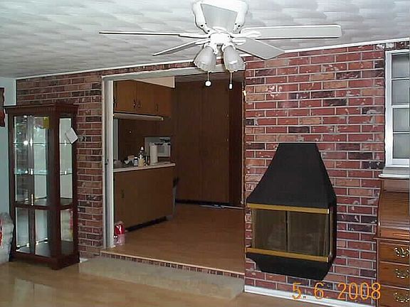 Fireplace / Family Room