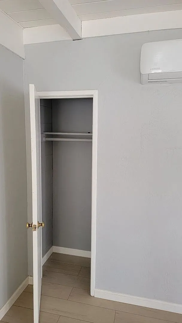 1 Bedroom Duplex in Roseville Available Now — Photo 4