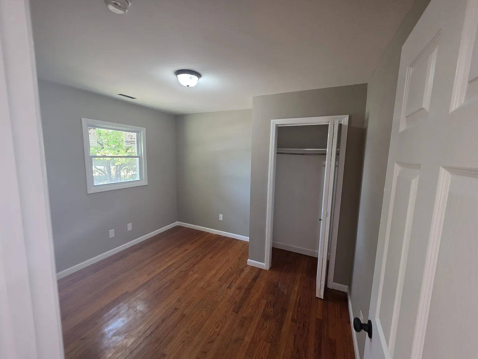 2 bed, 800 sqft, $1,200 — Photo 4