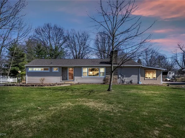 221 Pepperidge Dr, Geneva, OH 44041