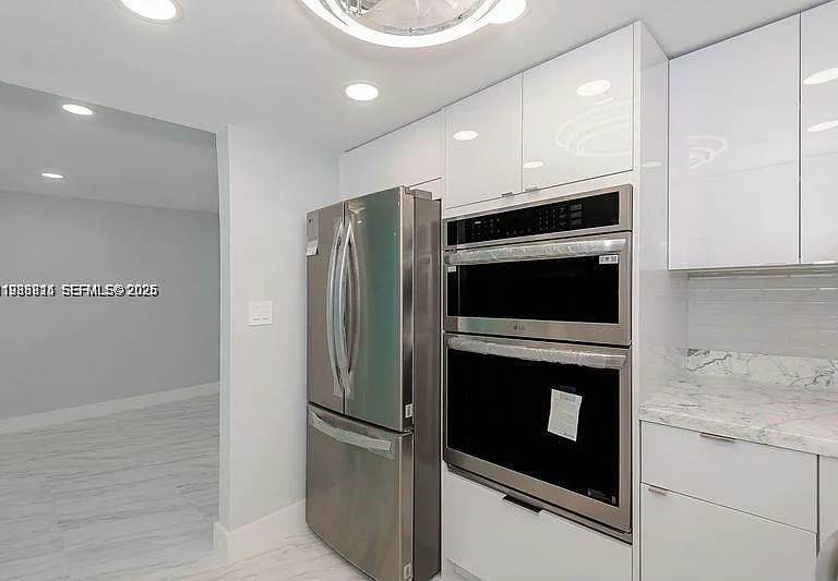 3180 S Ocean Dr — Photo 6
