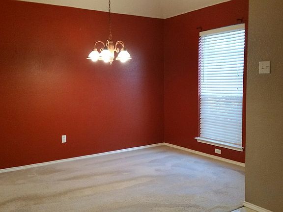 4th image of 1551 Canyon Dr