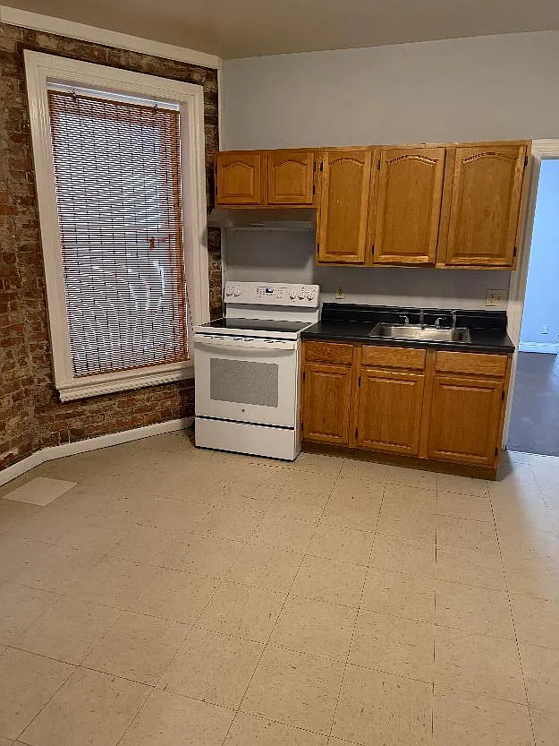 1 bed, 1.0 bath, 800 sqft, $1,225 — Photo 2