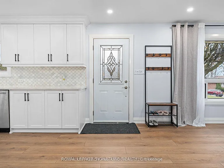 480 Browning St — Photo 6