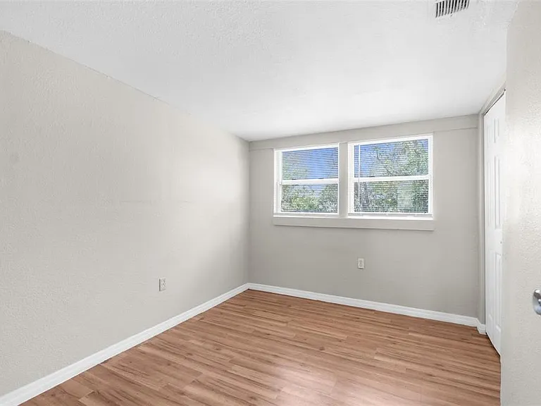 11902 Oceanside Dr — Photo 20