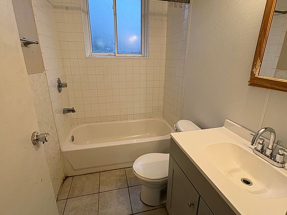 2nd image of 1408 11th St #1408