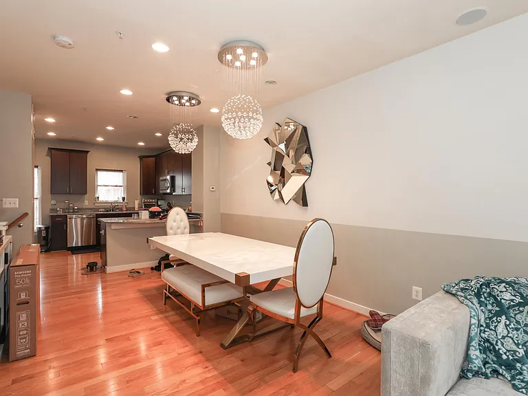 Dining room/Kitchen