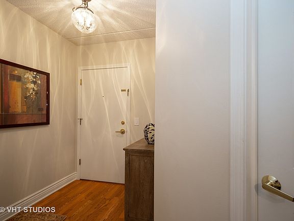 3rd image of 200 W Campbell St Unit 509
