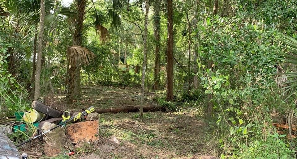 2nd image of 5701 S Oak Point