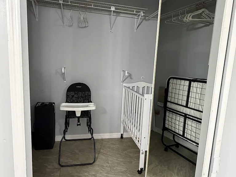 127 Burroughs Dr — Photo 16