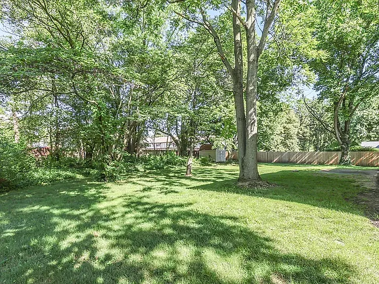 11506 Rolling Springs Dr — Photo 31