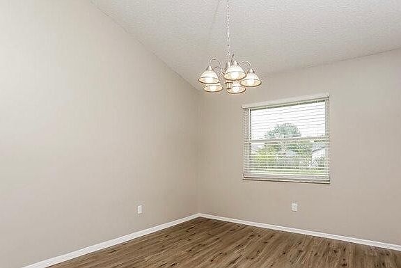 3rd image of 1541 Yellowheart Way