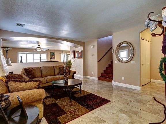 4th image of 6363 Bushkill Creek Ct
