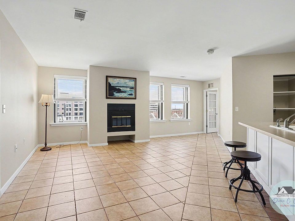 297 W Clay Ave APT 411, Muskegon, MI 49440 | Zillow