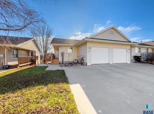 3707 E Mission St, Sioux Falls, SD 57103