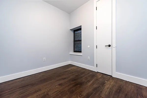 Rented by Nooklyn NYC LLC | media 32