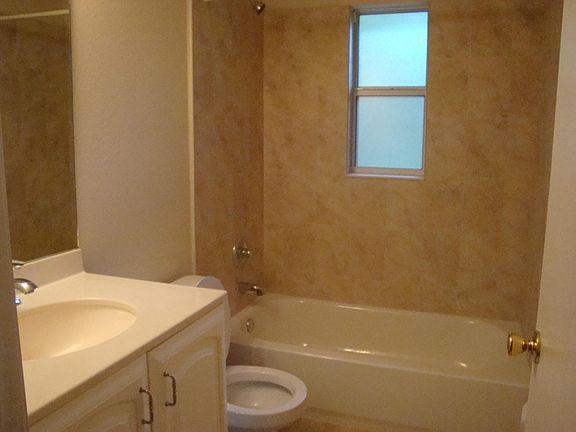 4th image of 514 Brighton Ave