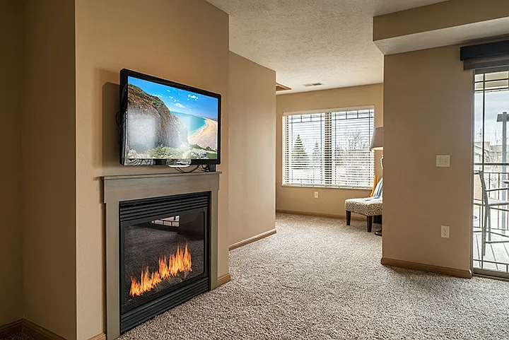 Our 2-bedroom Alcove features a den space that makes for a great at-home office or reading nook.