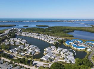 1005 Pelican Ct, Bradenton, FL 34209