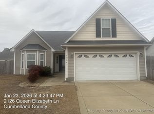 2126 Queen Elizabeth Ln, Hope Mills, NC 28348