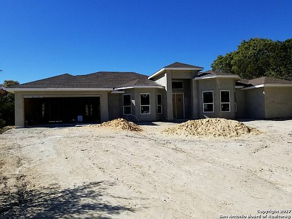 2nd image of 221 Oak Forest Dr