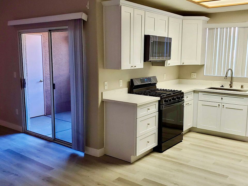 1st image of 830 Carnegie St APT 513